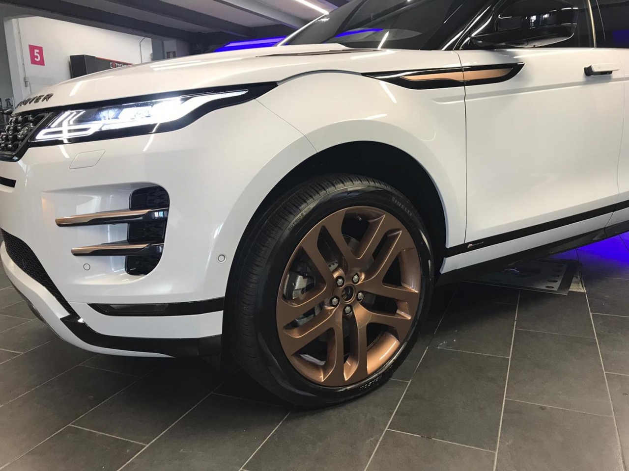 Un look unico per la Range Rover R-Dynamic